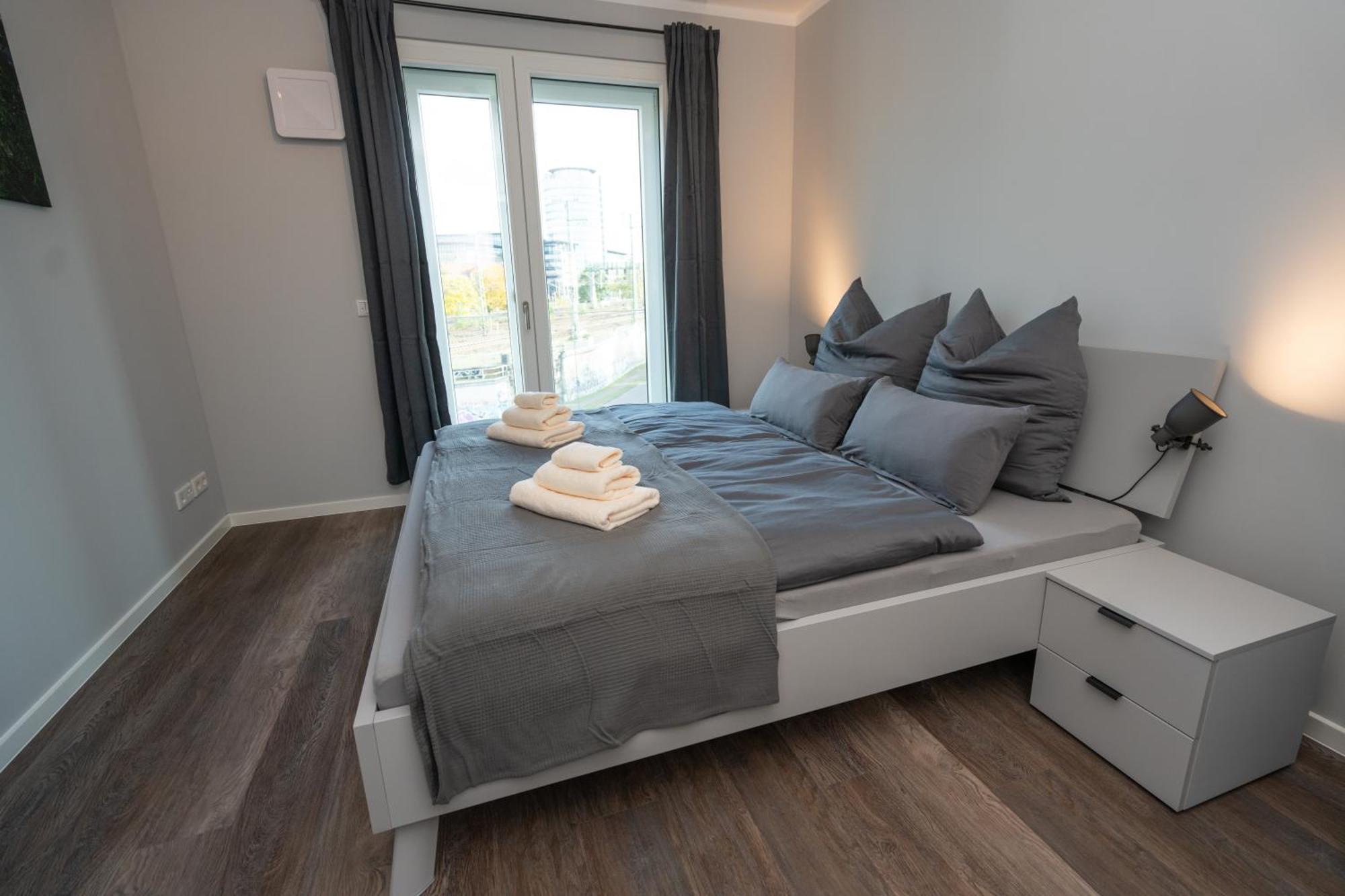 Cozy City Dream Apartment Mit Terrasse Und Parkplatz - 90M² Drážďany Exteriér fotografie
