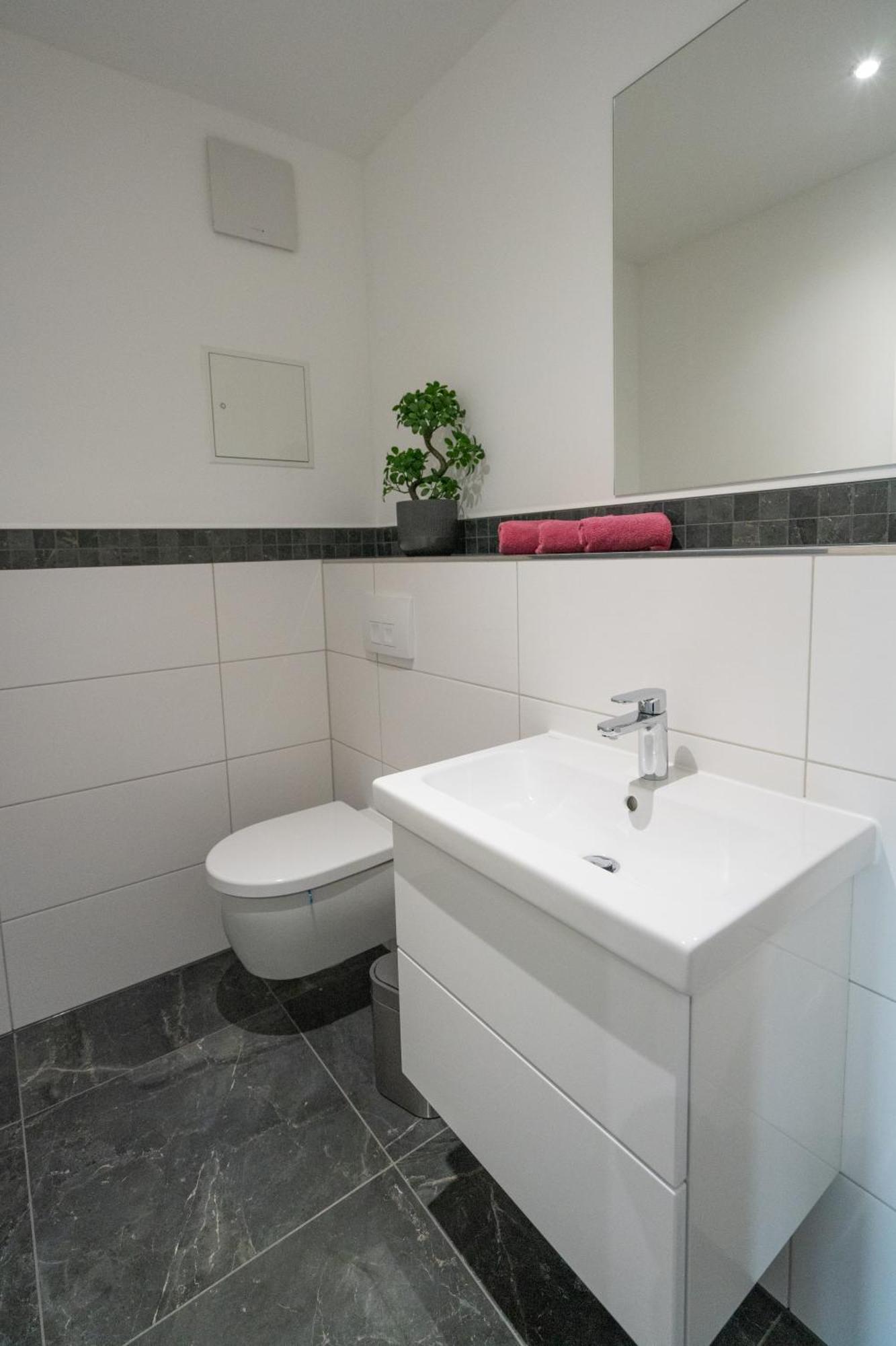 Cozy City Dream Apartment Mit Terrasse Und Parkplatz - 90M² Drážďany Exteriér fotografie
